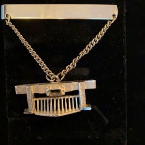 Cow Catcher Tie Bar / Tie Clip